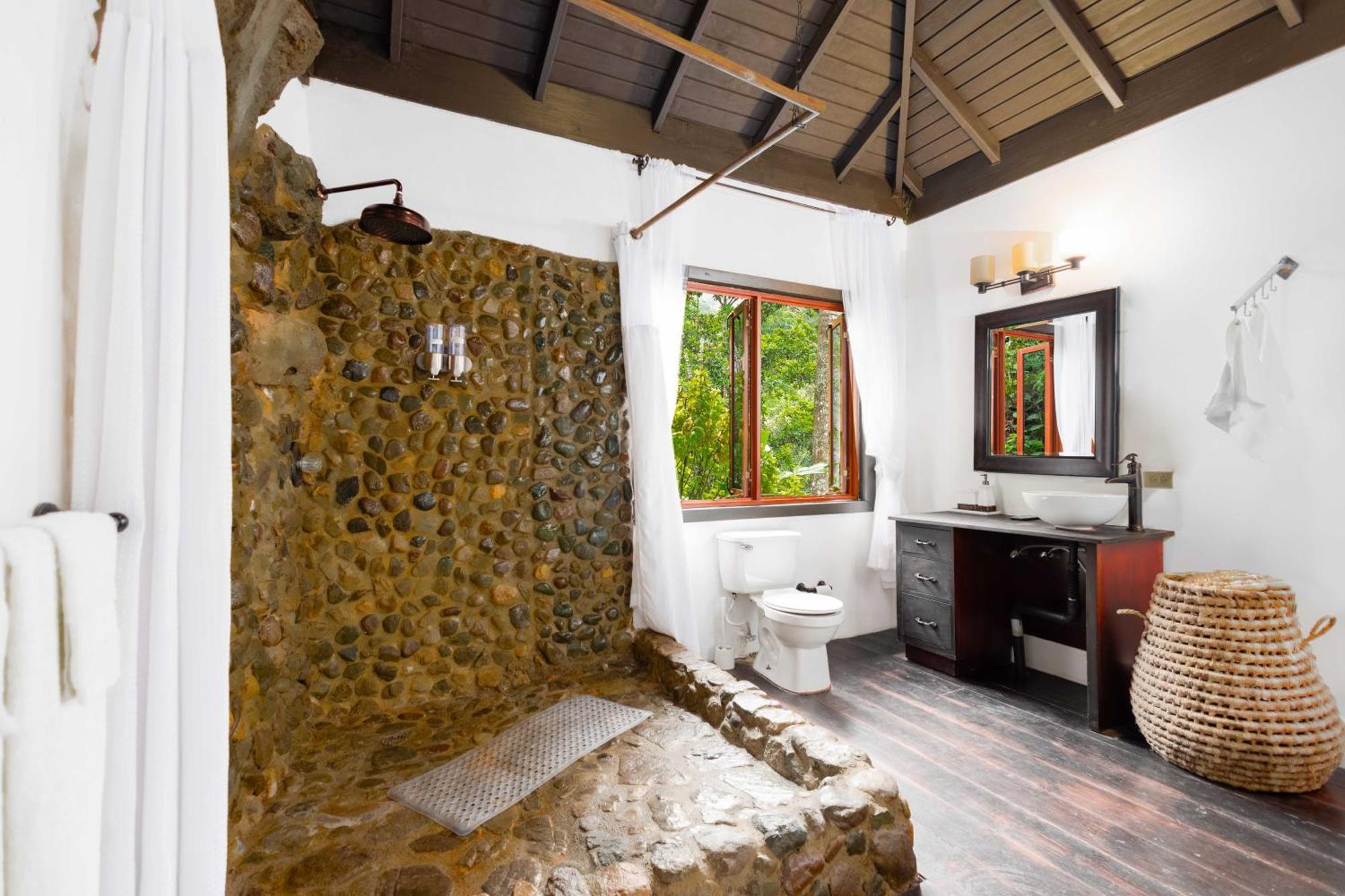 Serendipity Holistic Resort Spa Kingston Exterior foto